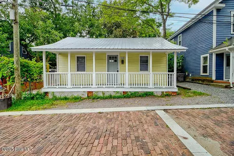 113 St James St, Wilmington, NC 28401