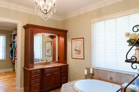 Bath - 58 Greyabbey Dr, Pinehurst, NC 28374 photo 3 of 9