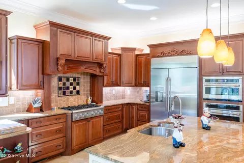 Kitchen - 58 Greyabbey Dr, Pinehurst, NC 28374 photo 3 of 6
