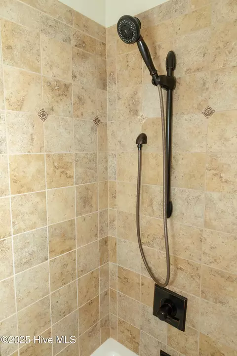 Bath - 58 Greyabbey Dr, Pinehurst, NC 28374 photo 6 of 9