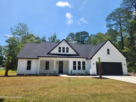 629 Boundary Loop Rd NW, Calabash, NC 28467