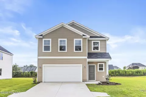 606 S Squires Run Ln, Richlands, NC 28574
