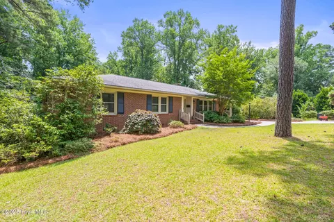 1004 Morningside Dr, Rockingham, NC 28379