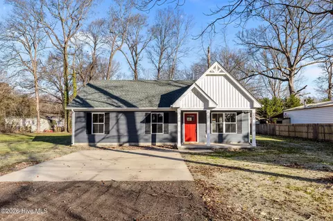 203 Tatem St, Knotts Island, NC 27950