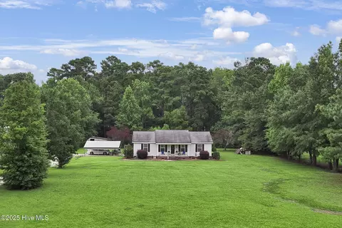 8262 Andrew Jackson Hwy SW, Cerro Gordo, NC 28430