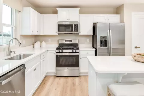 104 Baxter Station Blvd, Moyock, NC 27958
