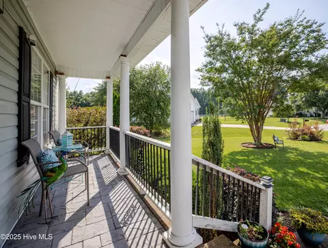8135 Craig Ct, Bailey, NC 27807 photo 2