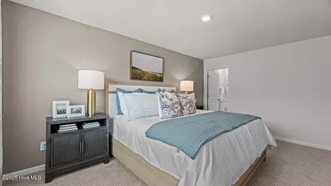 Bedroom - 2025 Clock Rd, New Bern, NC 28562 photo 2 of 5