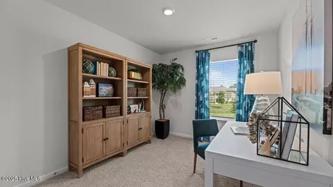 Entry Way - 2025 Clock Rd, New Bern, NC 28562 photo 8 of 8