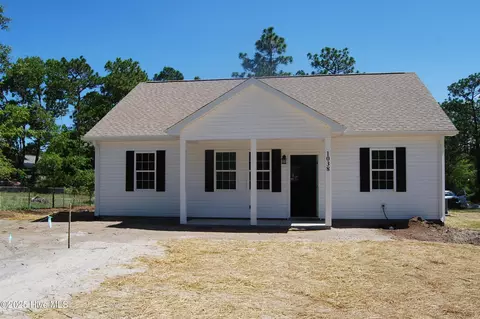 1038 Fifty Lakes Dr, Boiling Spring Lakes, NC 28461