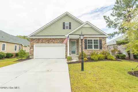 612 Covington Dr NW, Calabash, NC 28467