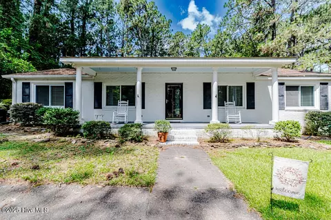 300 Midland Rd, Southern Pines, NC 28387