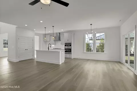 Living - 81 Planters Walk, Hampstead, NC 28443 photo 1 of 2