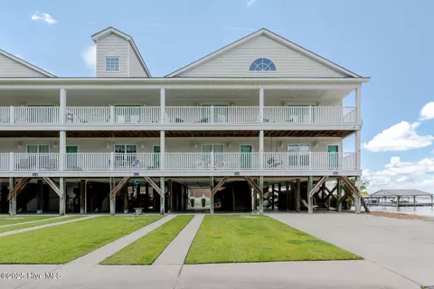 151 Precious Memories Ln, White Lake, NC 28337