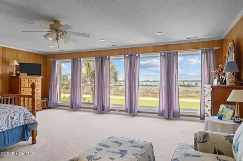 Bedroom - 233 Shell Hill Rd, Sea Level, NC 28577 photo 3 of 4