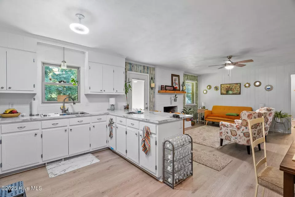 Kitchen - 1613 Ulster Dr, Elizabeth City, NC 27909 photo 2 of 5