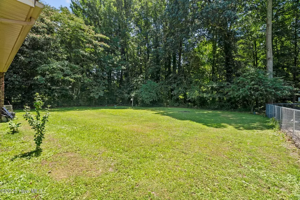 Exterior - 1613 Ulster Dr, Elizabeth City, NC 27909 photo 3 of 4