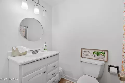 Bath - 1613 Ulster Dr, Elizabeth City, NC 27909 photo 1 of 2