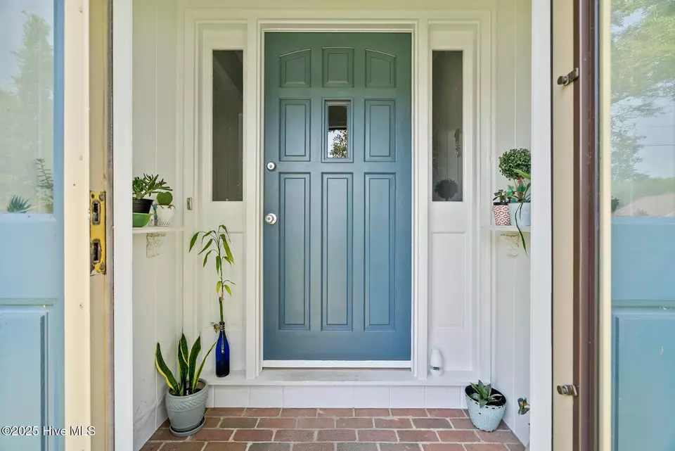 Entry Way - 1613 Ulster Dr, Elizabeth City, NC 27909 photo 1 of 2