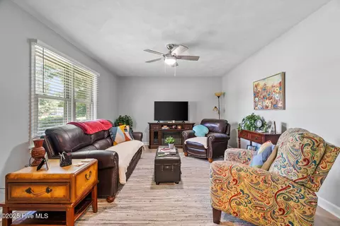 Living - 1613 Ulster Dr, Elizabeth City, NC 27909 photo 1 of 1