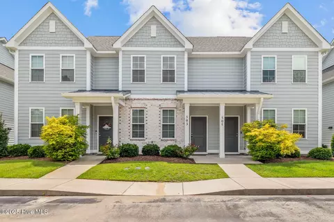 175 Old Murdoch Rd #503, Morehead City, NC 28557