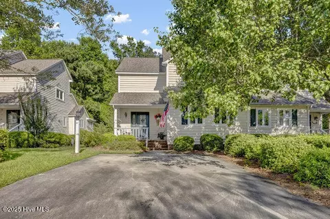302 Wimbledon Ct, Wilmington, NC 28412