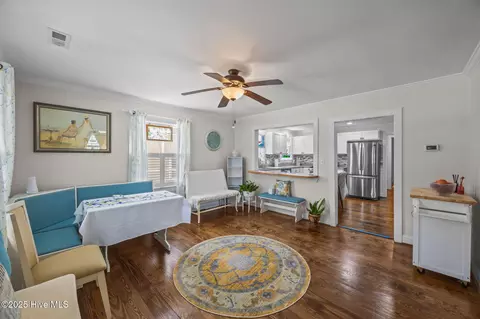 711 E Front St, New Bern, NC 28560 photo 3