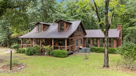 1881 White Oak Rd, Kelly, NC 28448