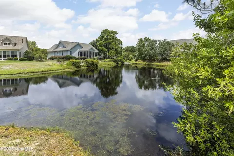 2892 Trailwood Dr SE, Southport, NC 28461