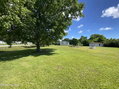 237 Summerplace Dr, Gloucester, NC 28528 photo 4