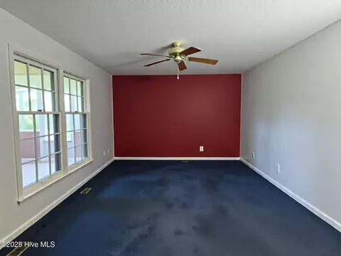 Living - 3117 Coras Grove Rd, Watha, NC 28478 photo 1 of 3