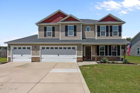 283 Legends Dr, Raeford, NC 28376