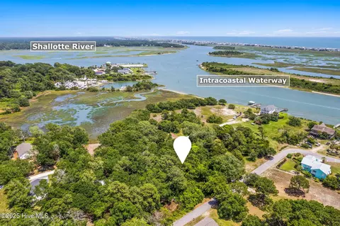 1705 Long Shore Dr SW, Shallotte, NC 28470