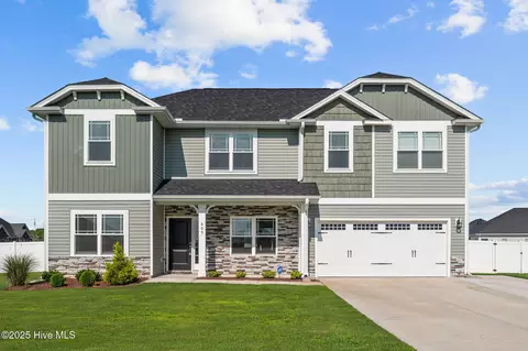605 Madison Ann Dr, La Grange, NC 28551