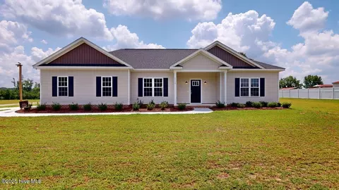 1519 Lancaster Rd, Pikeville, NC 27863