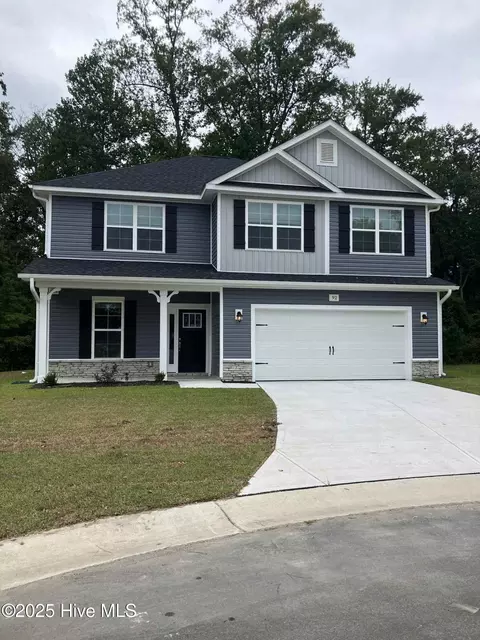 92 Fishing Creek Dr, New Bern, NC 28562