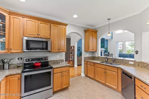 655 Hughes Rd, Hampstead, NC 28443 photo 23