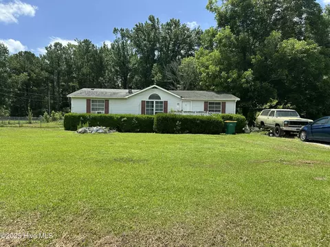 2293 Dawson Cabin Rd, Jacksonville, NC 28540
