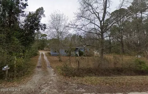 7739 Mintz Dr NE, Leland, NC 28451