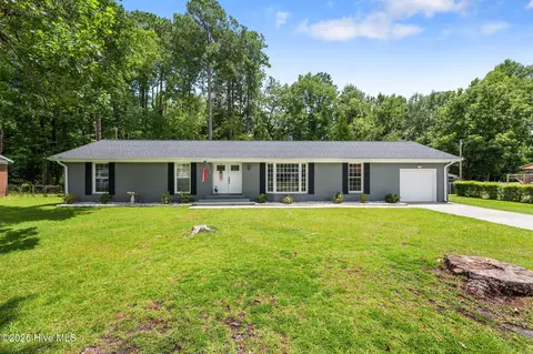 212 Stratford Rd, Havelock, NC 28532