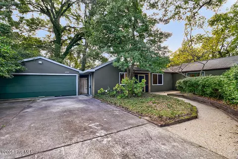 2208 Carlton Ave, Wilmington, NC 28403