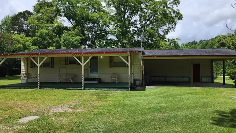 1948 Antioch Church Rd, Whiteville, NC 28472