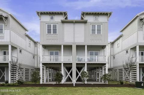 904 Second St S UNIT 2, Carolina Beach, NC 28428
