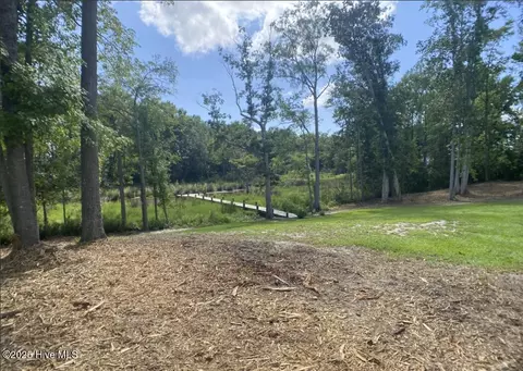 98 Bridgewater S Dr, Bath, NC 27808 photo 9
