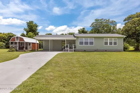 1198 Highway 101, Beaufort, NC 28516