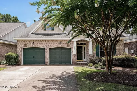5004 Whitner Dr, Wilmington, NC 28409