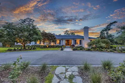 1920 Hillsboro Rd, Wilmington, NC 28403