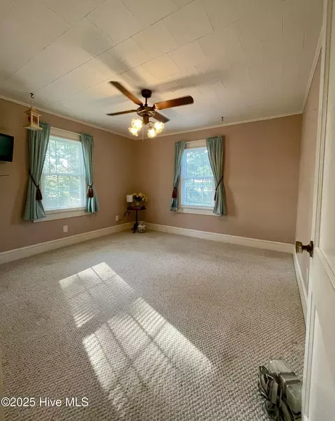 276 Rowland Rd, Pinetown, NC 27865