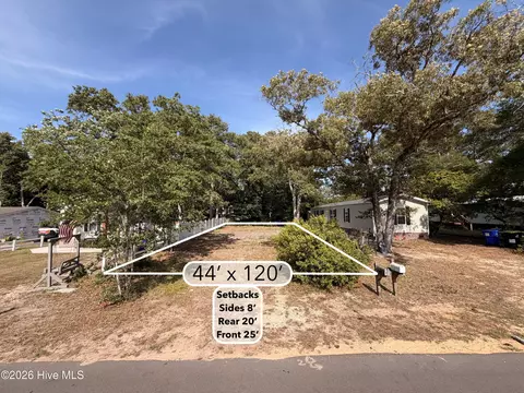 310 NE 75th St, Oak Island, NC 28465