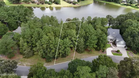 209 Cedar Point Dr, Wallace, NC 28466 photo 2